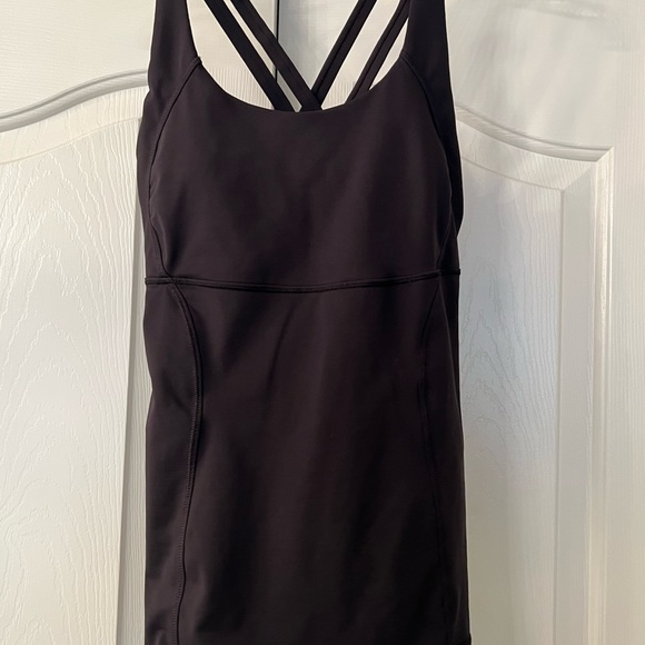 Lululemon Black Tank 6 - Picture 2 of 2